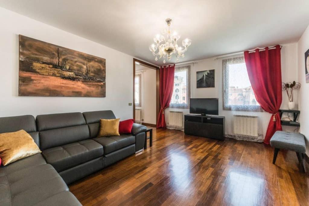 Rialto Apartment With Canal Grande View Venedik Dış mekan fotoğraf