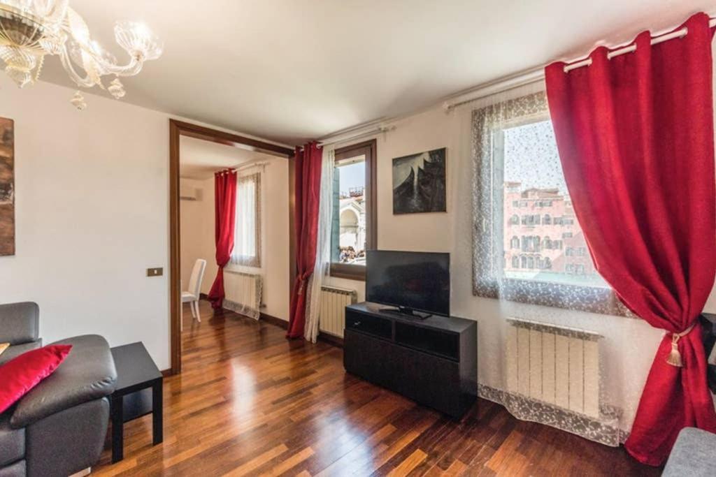 Rialto Apartment With Canal Grande View Venedik Dış mekan fotoğraf