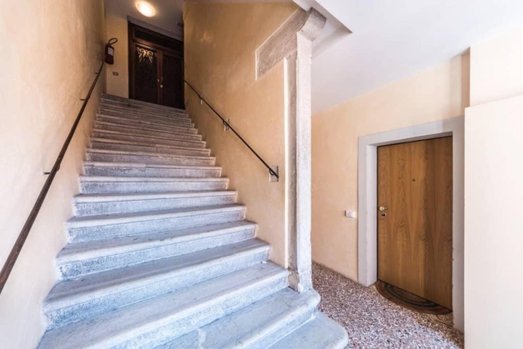Rialto Apartment With Canal Grande View Venedik Dış mekan fotoğraf